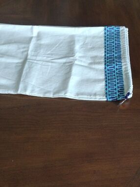 White Travel Drawstring Dust Bag with Blue Trim